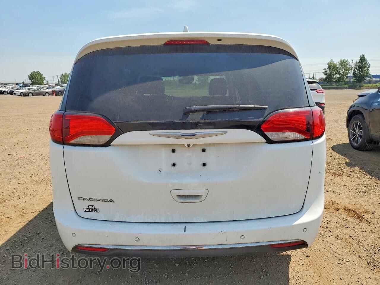 2017 CHRYSLER PACIFICA - VIN: 2C4RC1EGXHR810859 - Фото 6