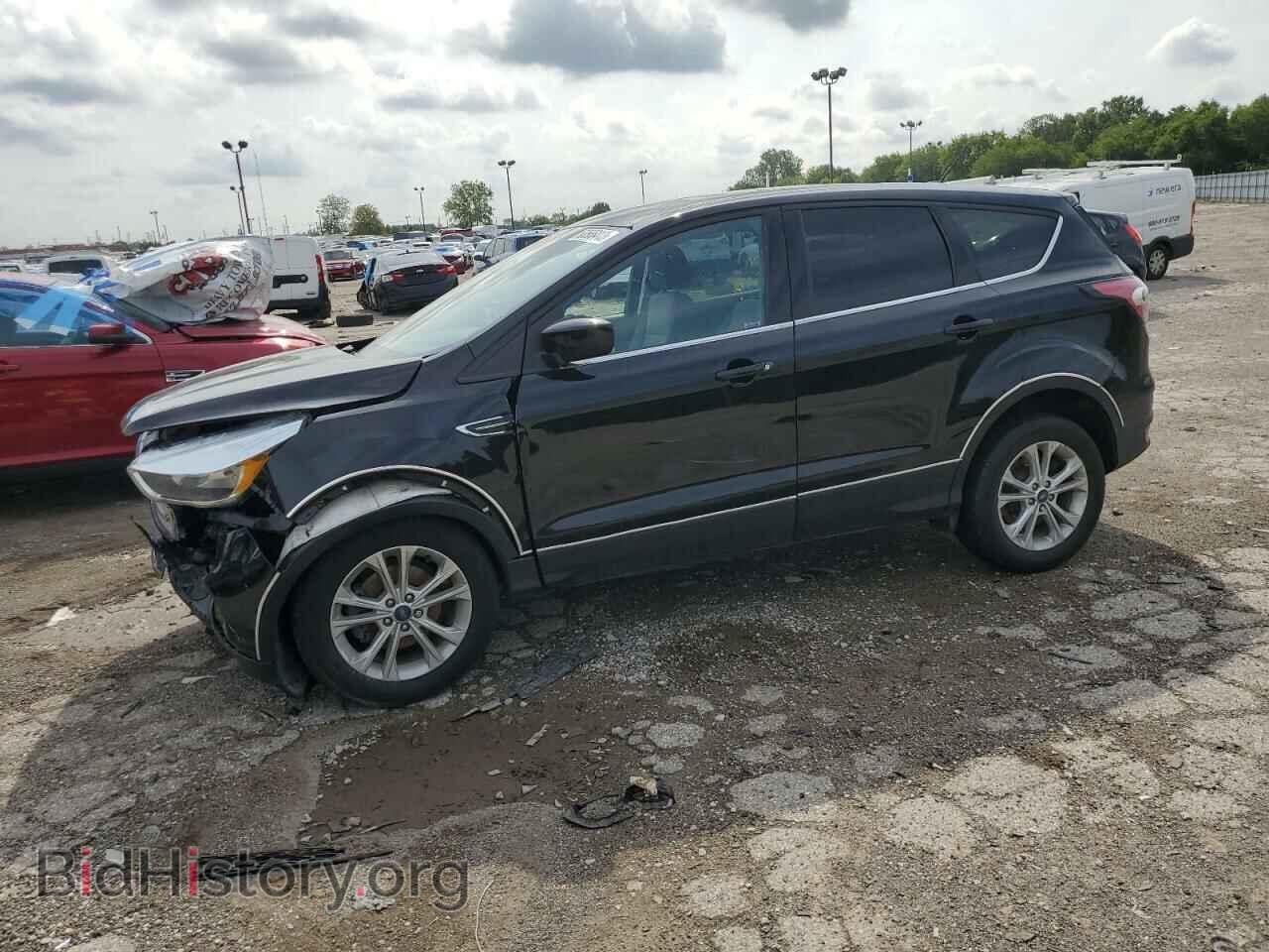 Фотография 1FMCU0GD0HUB00500 - FORD ESCAPE 2017