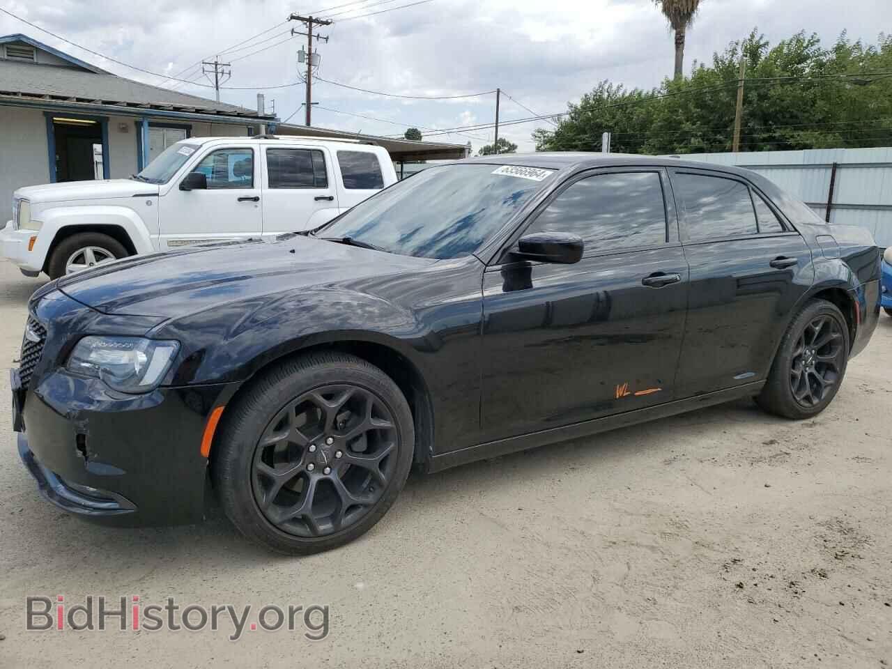 Фотография 2C3CCABG7KH585442 - CHRYSLER 300 2019