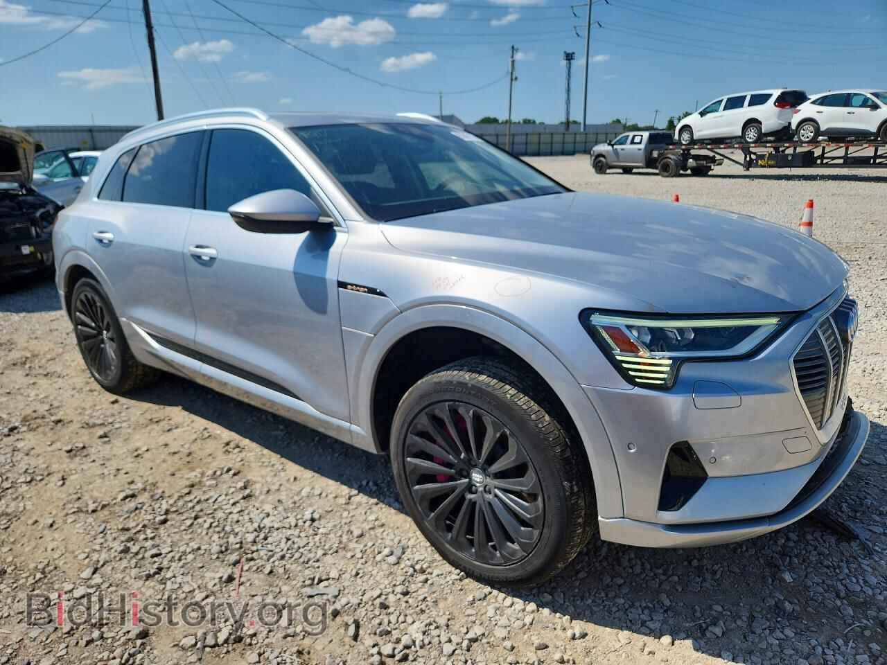 2019 AUDI E-TRON - VIN: WA1VABGE2KB022096 - Photo 4