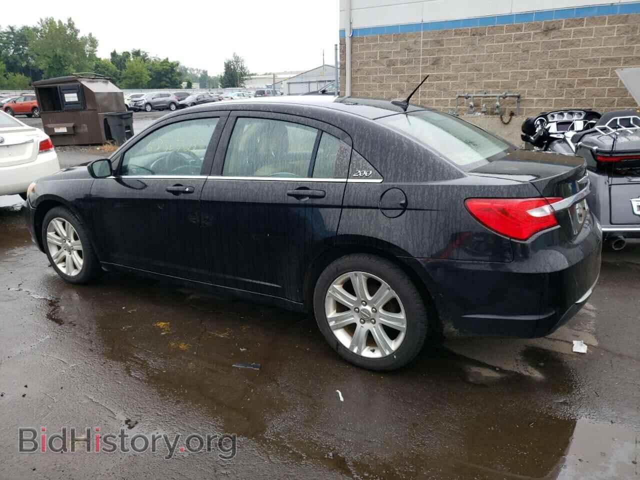 2012 CHRYSLER 200 - VIN: 1C3CCBAB2CN179878 - Photo 2