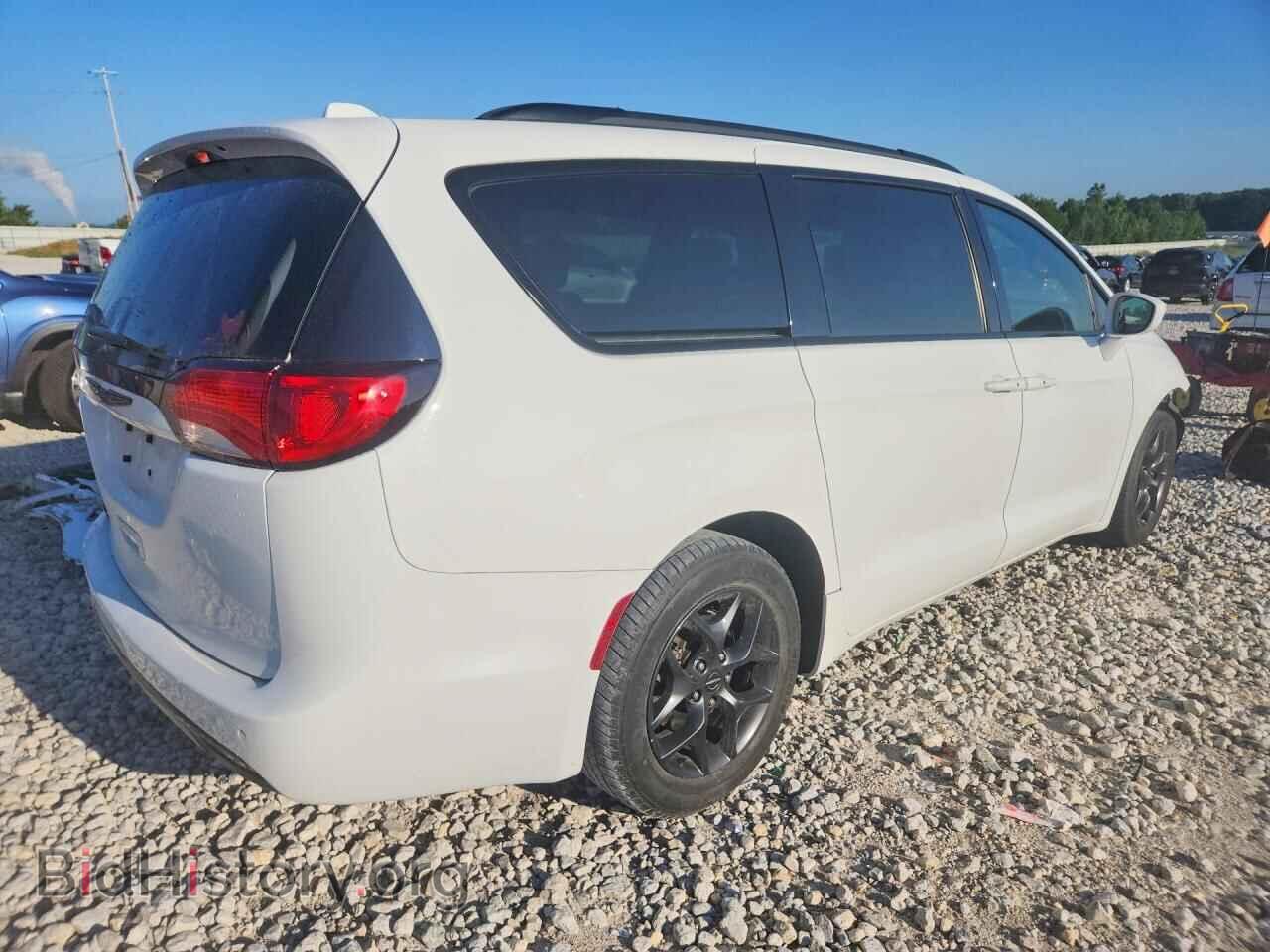 2018 CHRYSLER PACIFICA - VIN: 2C4RC1EG8JR332544 - Photo 3