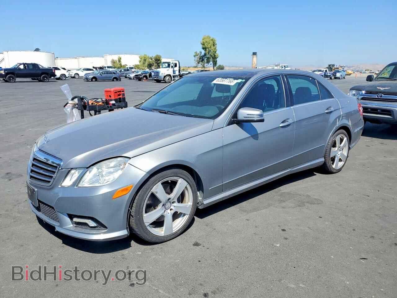 Photo WDDHF5GB9BA361252 - MERCEDES-BENZ E-CLASS 2011