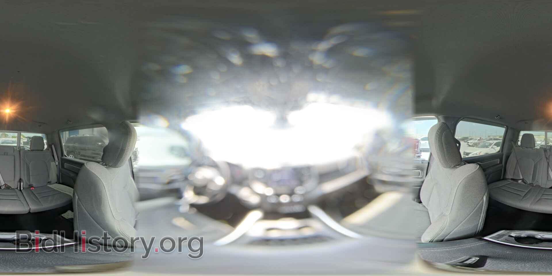 2020 RAM 1500 - VIN: 1C6SRFFT8LN328669 - Фото 15