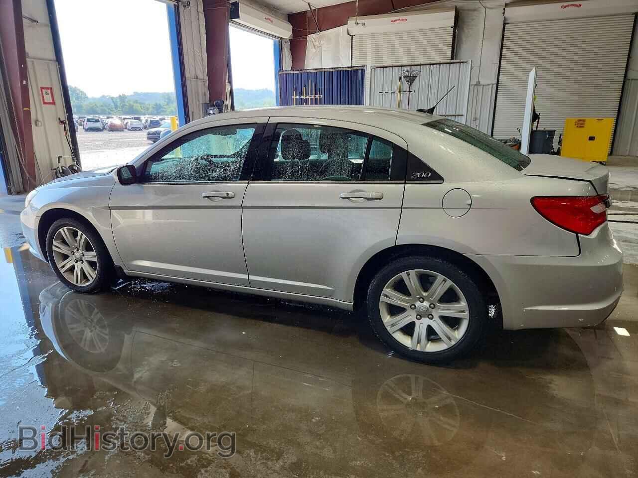 2012 CHRYSLER 200 - VIN: 1C3CCBBG7CN131559 - Photo 2