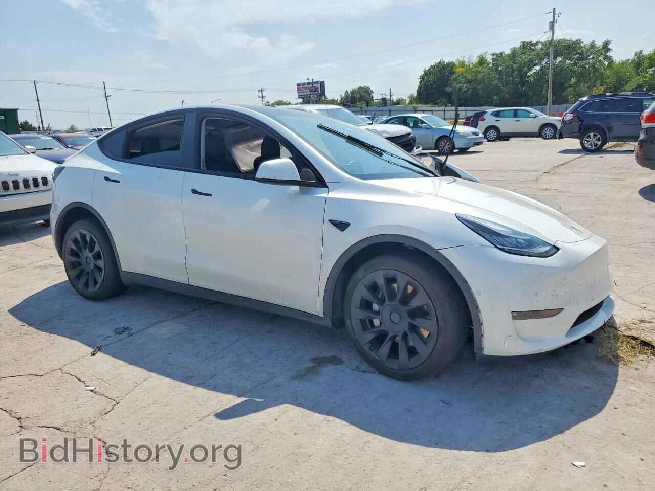 2022 TESLA MODEL Y - VIN: 7SAYGAEE1NF329679 - Photo 4