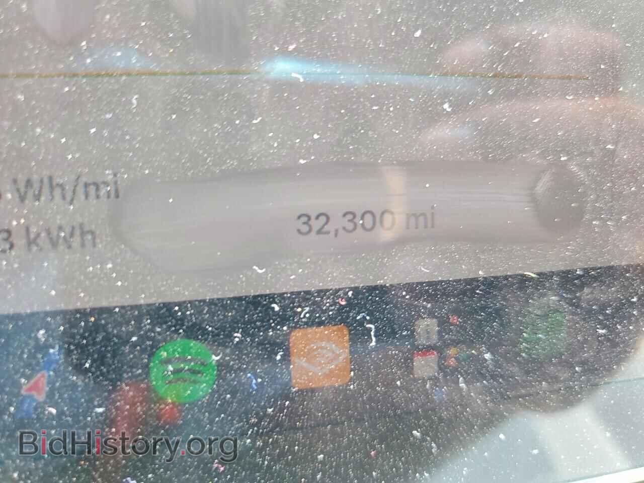 2024 TESLA MODEL Y - VIN: 7SAYGAEEXRF202774 - Photo 9