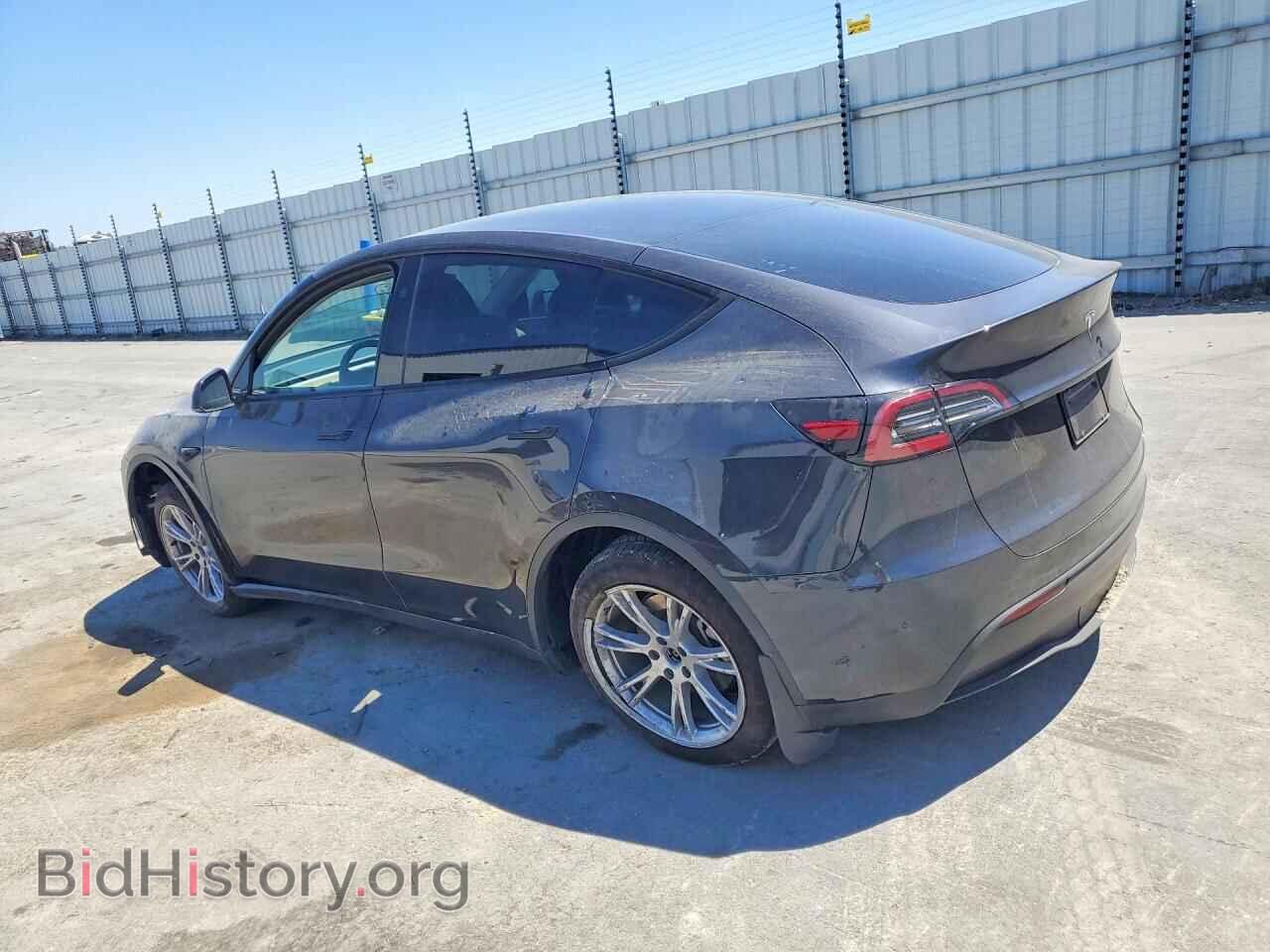 2024 TESLA MODEL Y - VIN: 7SAYGDEE9RF009467 - Photo 2