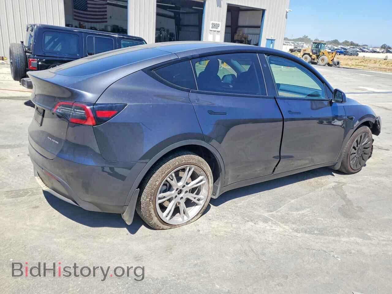 2024 TESLA MODEL Y - VIN: 7SAYGDEE9RF009467 - Photo 3