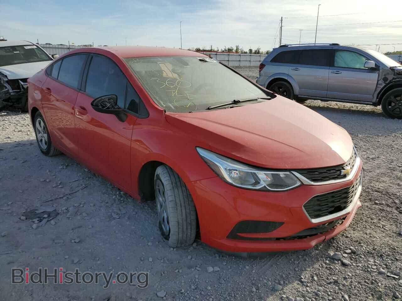 Photo 1G1BC5SM2J7137651 - CHEVROLET CRUZE 2018
