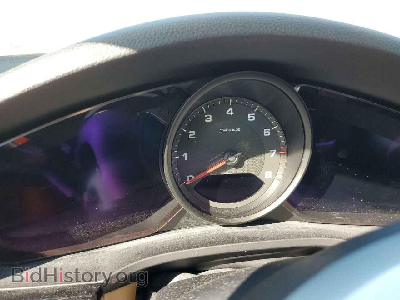 2019 PORSCHE CAYENNE - VIN: WP1AA2AY2KDA03672 - Photo 8