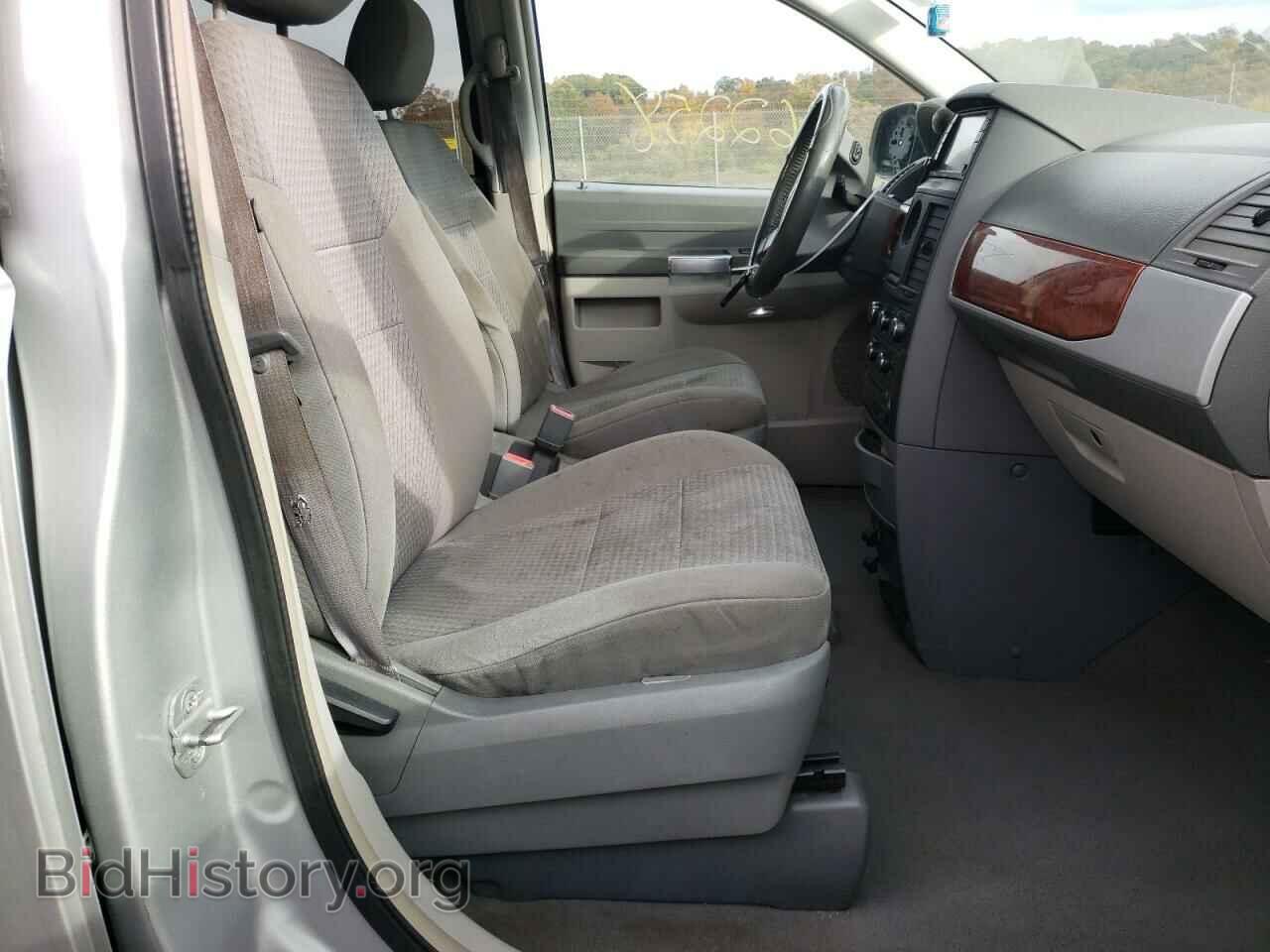2008 CHRYSLER MINIVAN - VIN: 2A8HR54PX8R610284 - Фото 5