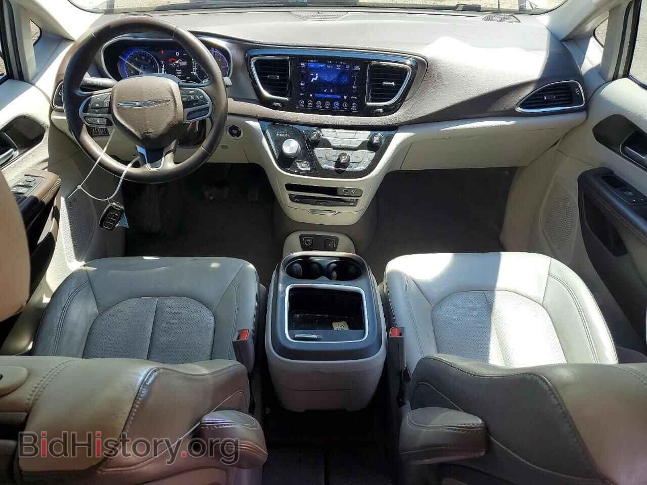 2017 CHRYSLER PACIFICA - VIN: 2C4RC1EG1HR555941 - Photo 8