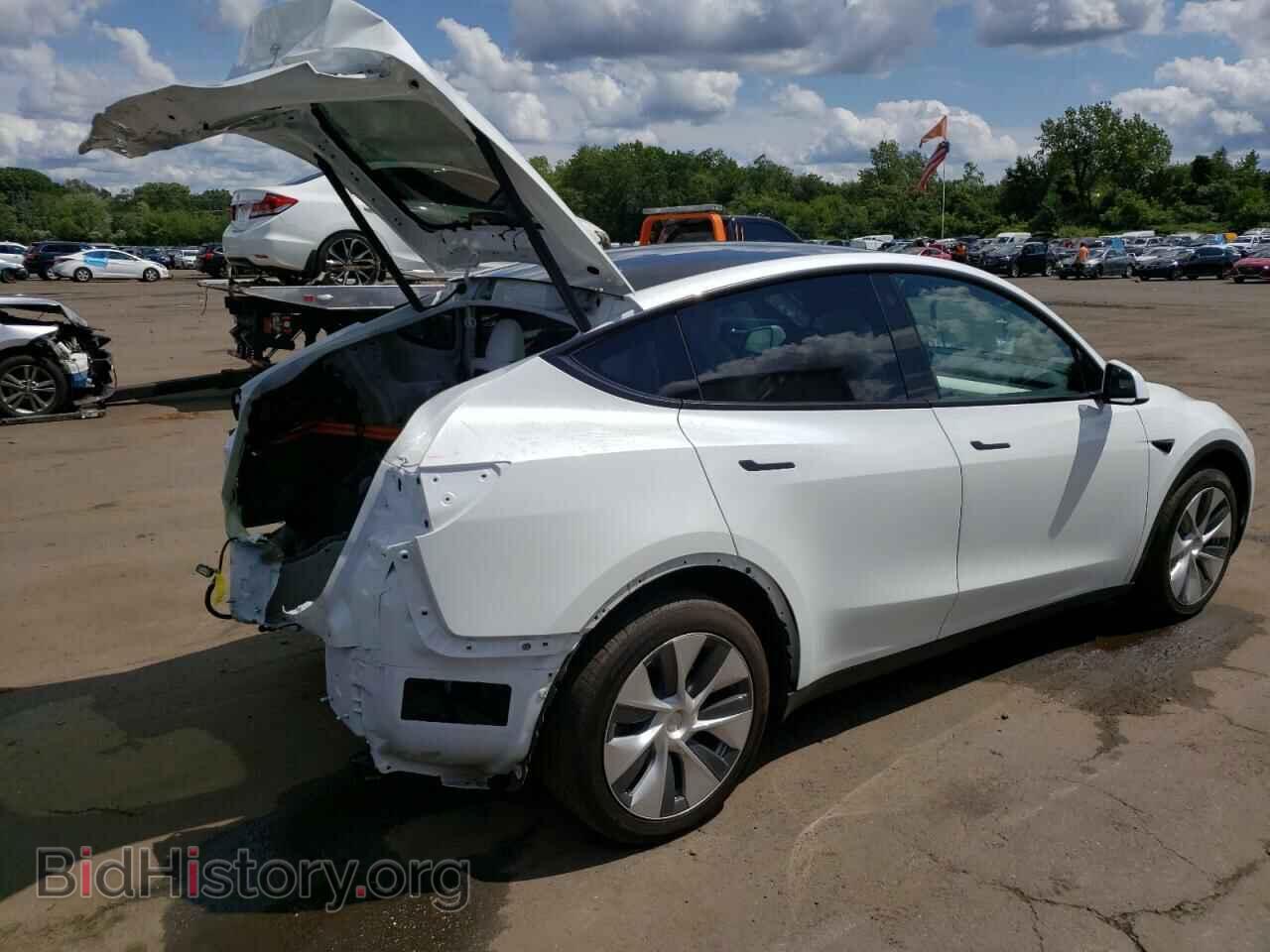2022 TESLA MODEL Y - VIN: 7SAYGDEE4NF311856 - Фото 3