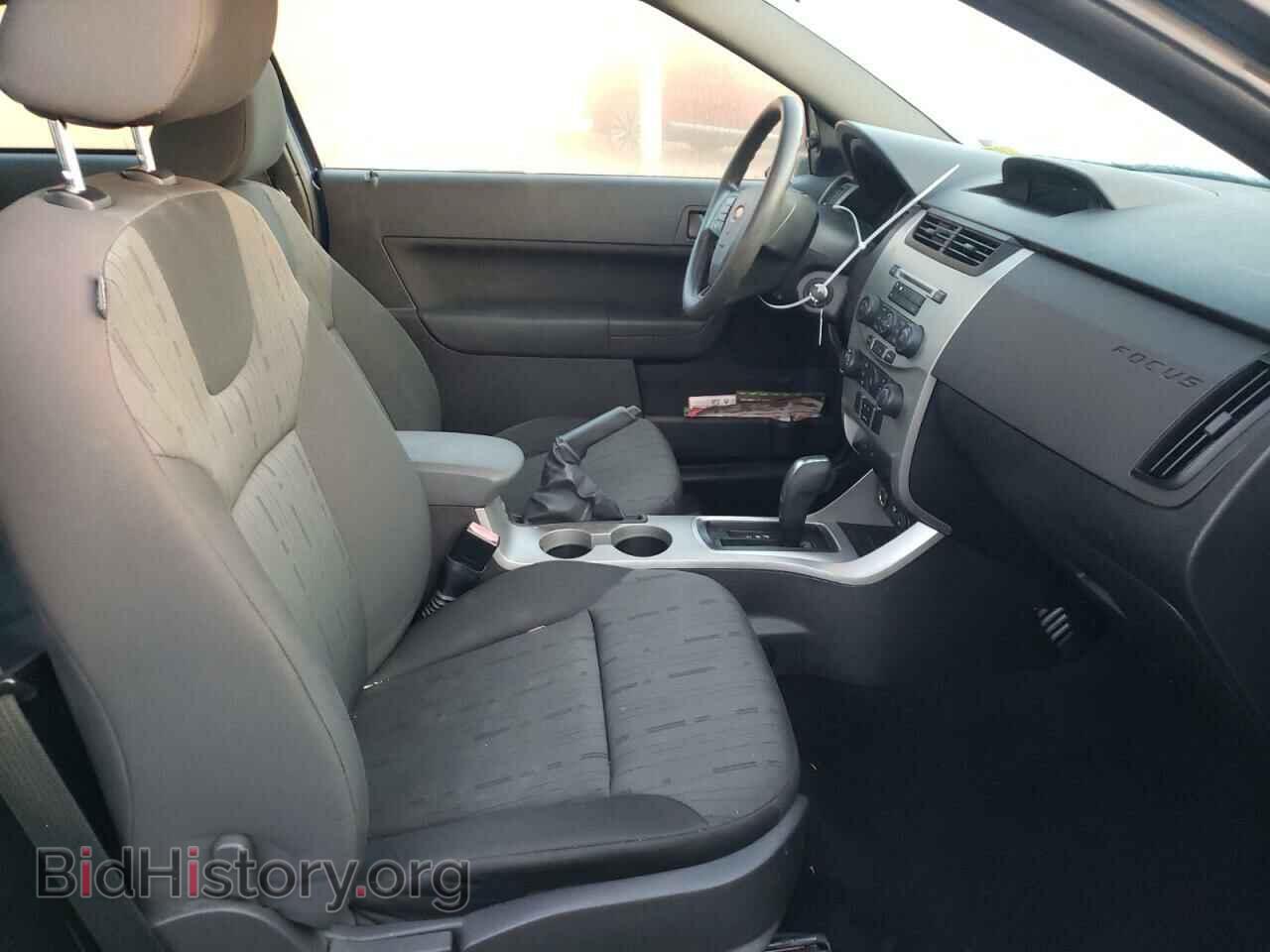 2009 FORD FOCUS - VIN: 1FAHP32NX9W175378 - Фото 5