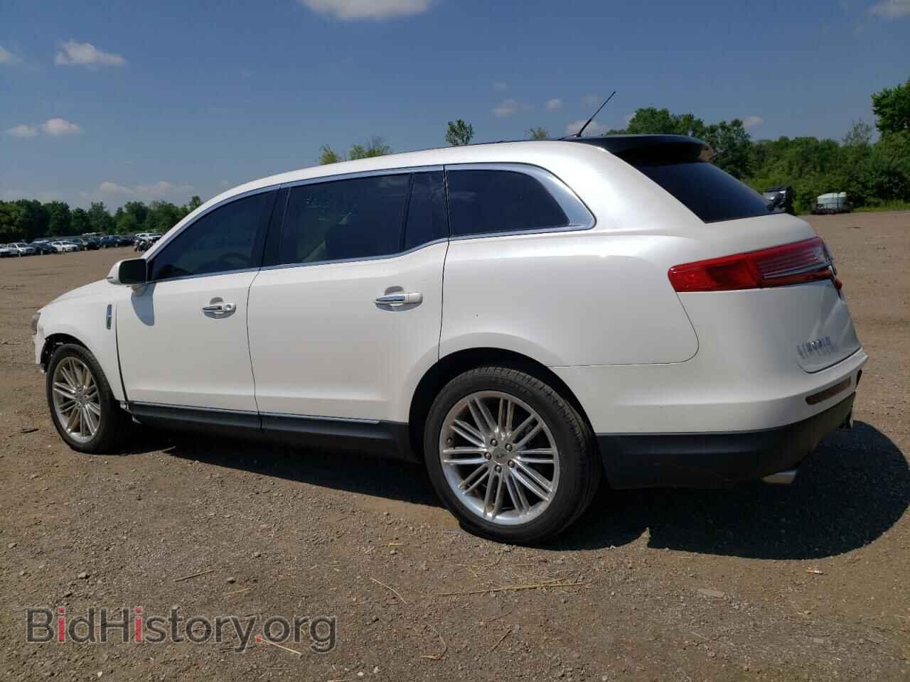 2013 LINCOLN MKT - VIN: 2LMHJ5AT8DBL50227 - Фото 2
