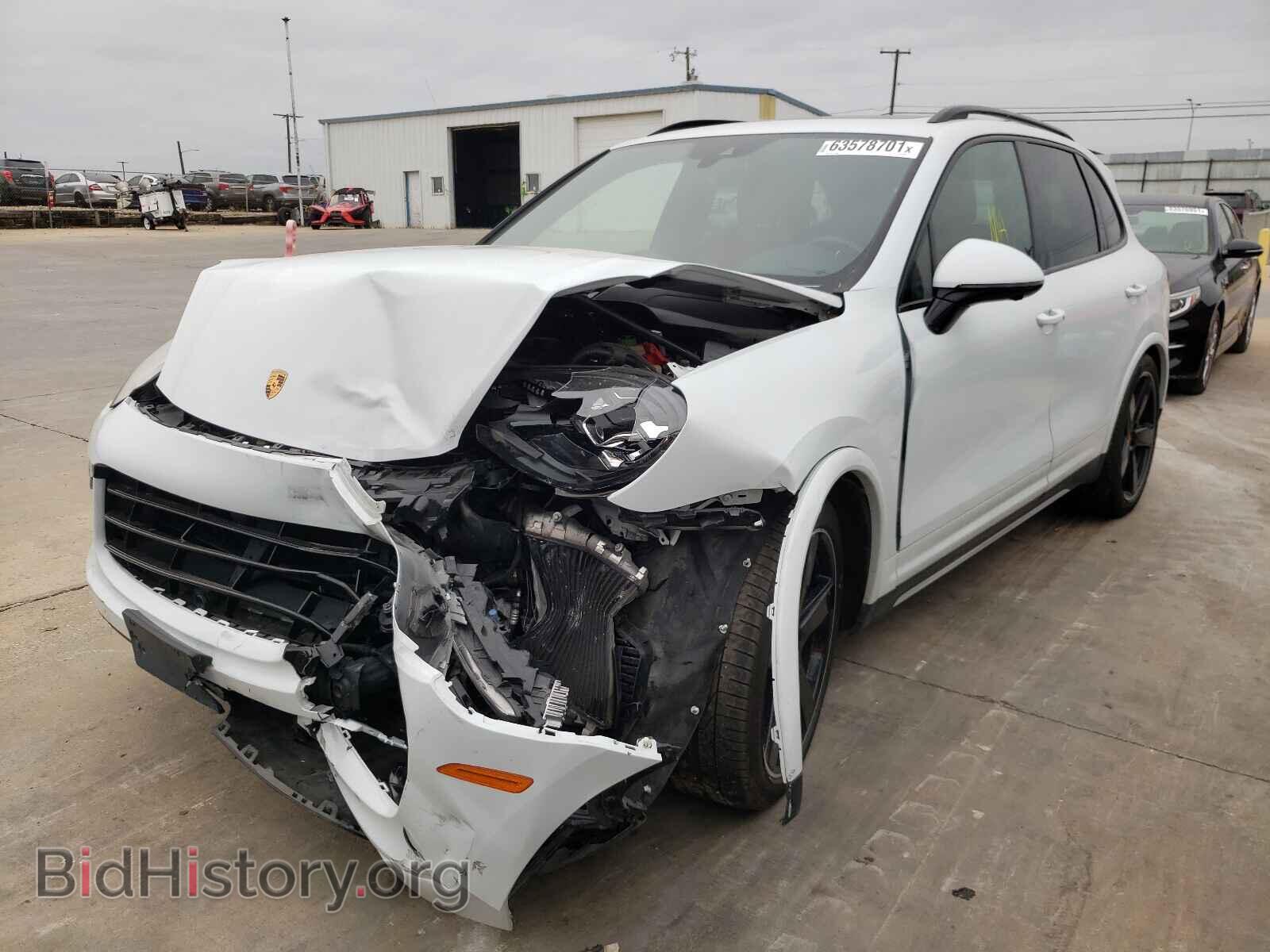 2016 PORSCHE CAYENNE - VIN: WP1AC2A24GLA86864 - Фото 2