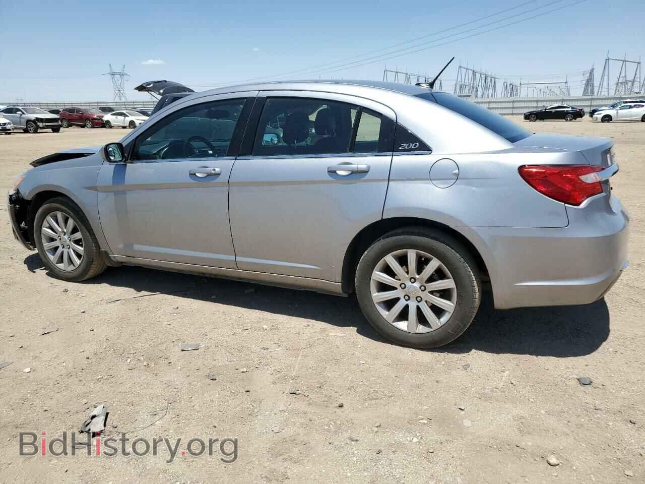 2013 CHRYSLER 200 - VIN: 1C3CCBBB7DN747025 - Фото 2