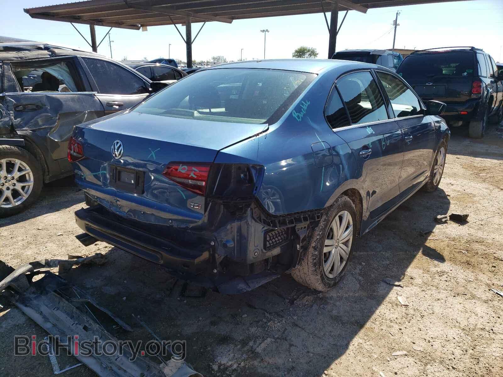 2017 VOLKSWAGEN JETTA - VIN: 3VW2B7AJ2HM361772 - Фото 4