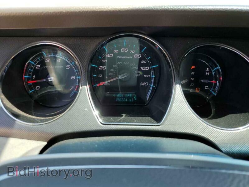 2011 Ford TAURUS (VIN 1FAHP2DW0BG179357) — photo 9 of 13