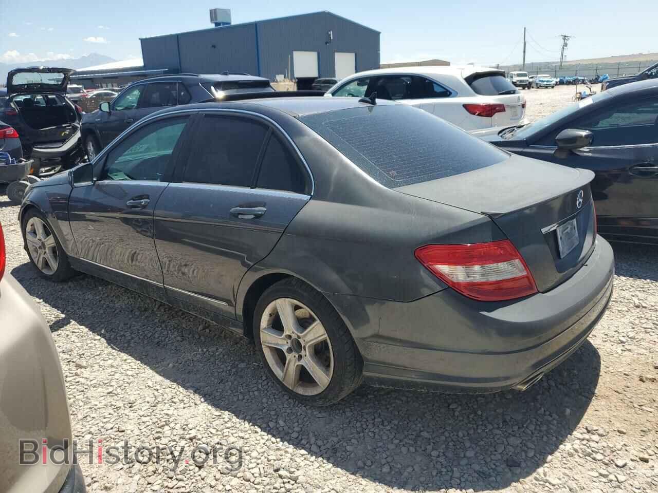 2011 MERCEDES-BENZ C-CLASS - VIN: WDDGF8BB6BR157997 - Фото 2