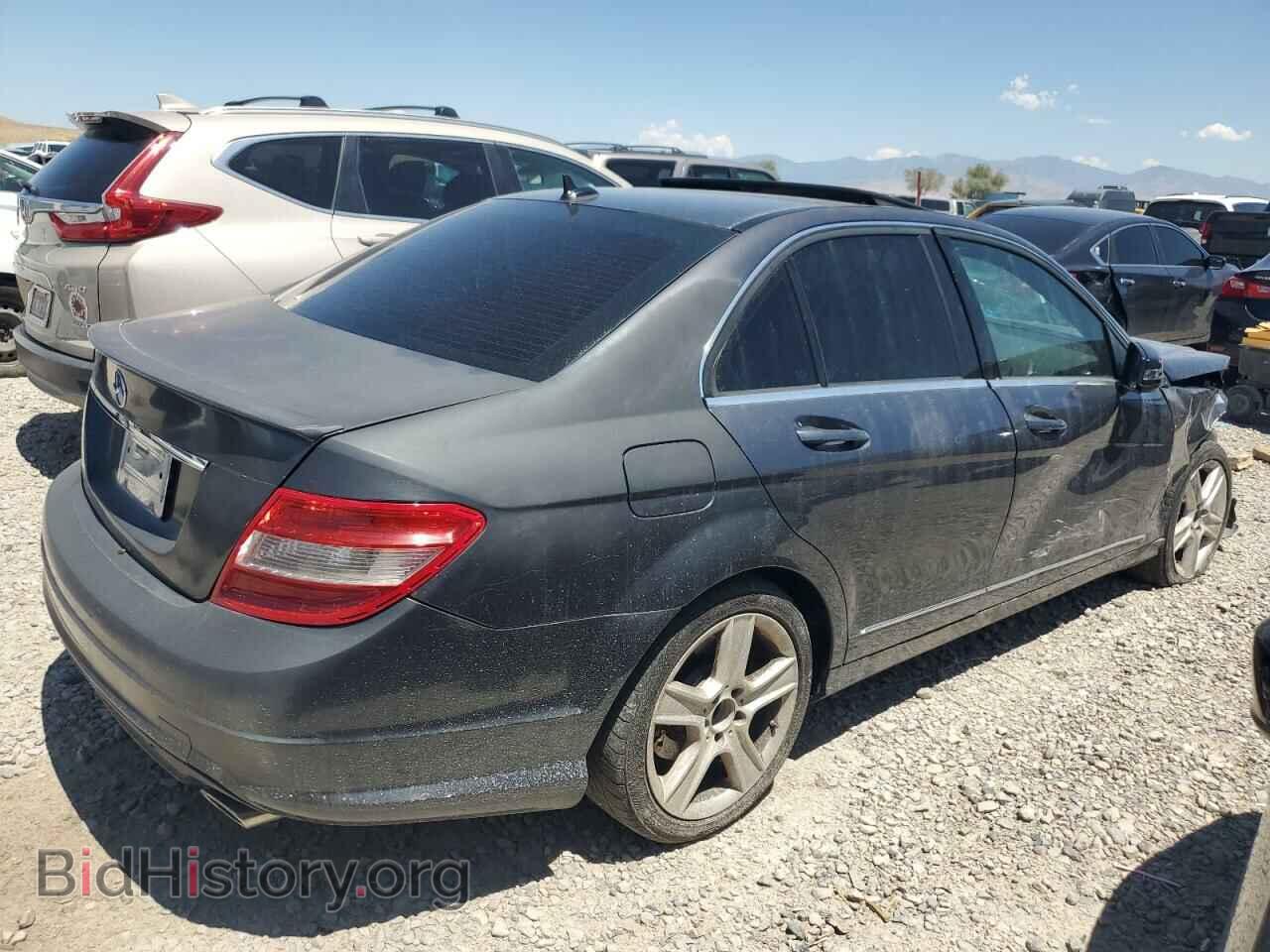 2011 MERCEDES-BENZ C-CLASS - VIN: WDDGF8BB6BR157997 - Фото 3