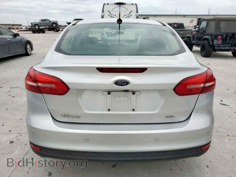 2017 Ford FOCUS (VIN 1FADP3H24HL303206) — фото 6 из 12