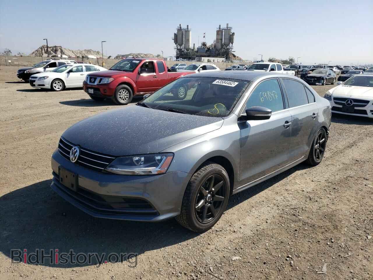 2017 VOLKSWAGEN JETTA - VIN: 3VWDB7AJ4HM413122 - Фото 2