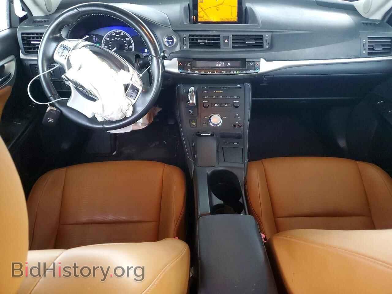 2011 LEXUS CT 200 - VIN: JTHKD5BHXB2037799 - Photo 8