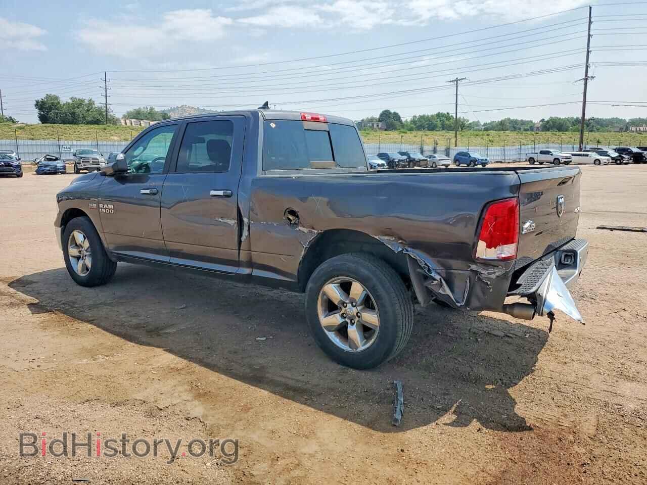2018 RAM 1500 - VIN: 1C6RR7TT1JS117000 - Фото 2