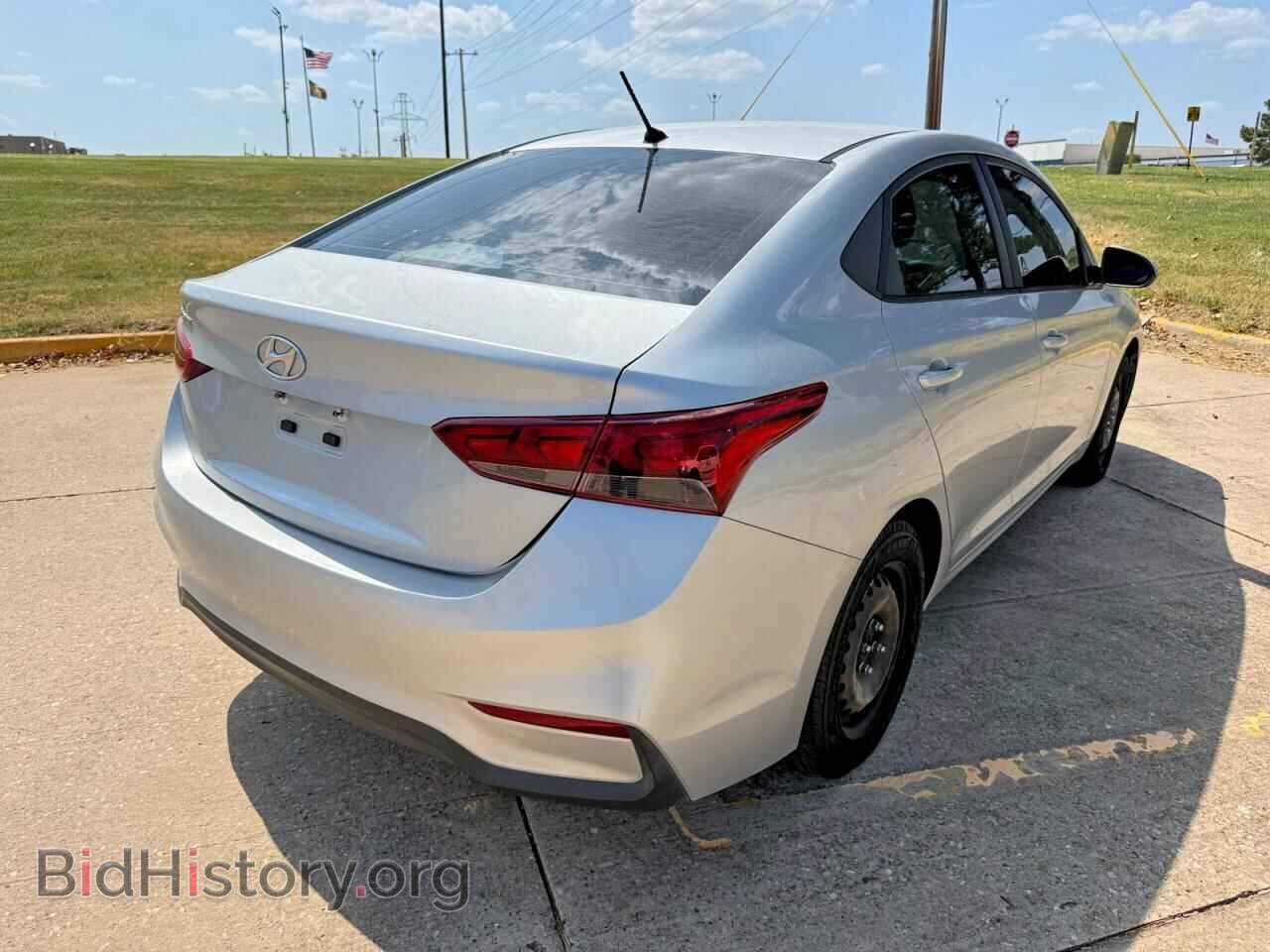 2019 HYUNDAI ACCENT - VIN: 3KPC24A3XKE045092 - Фото 4