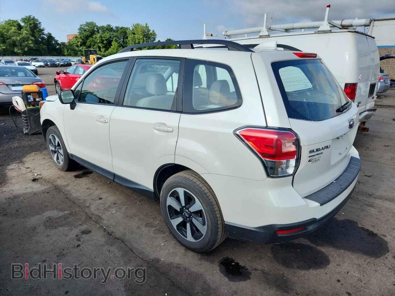 2017 SUBARU FORESTER - VIN: JF2SJABC6HH420928 - Фото 2
