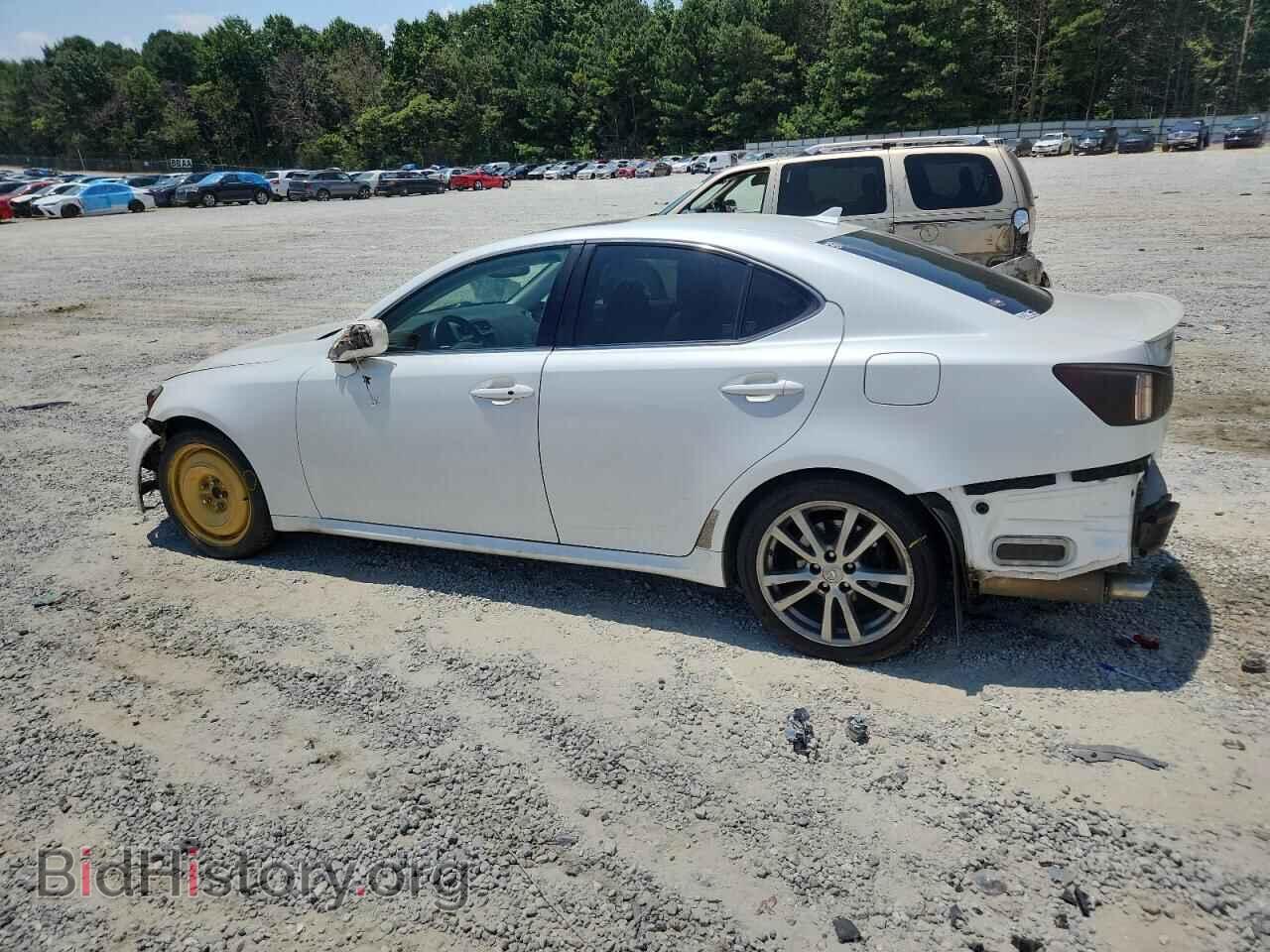 2011 LEXUS IS - VIN: JTHBF5C29B5131031 - Photo 2