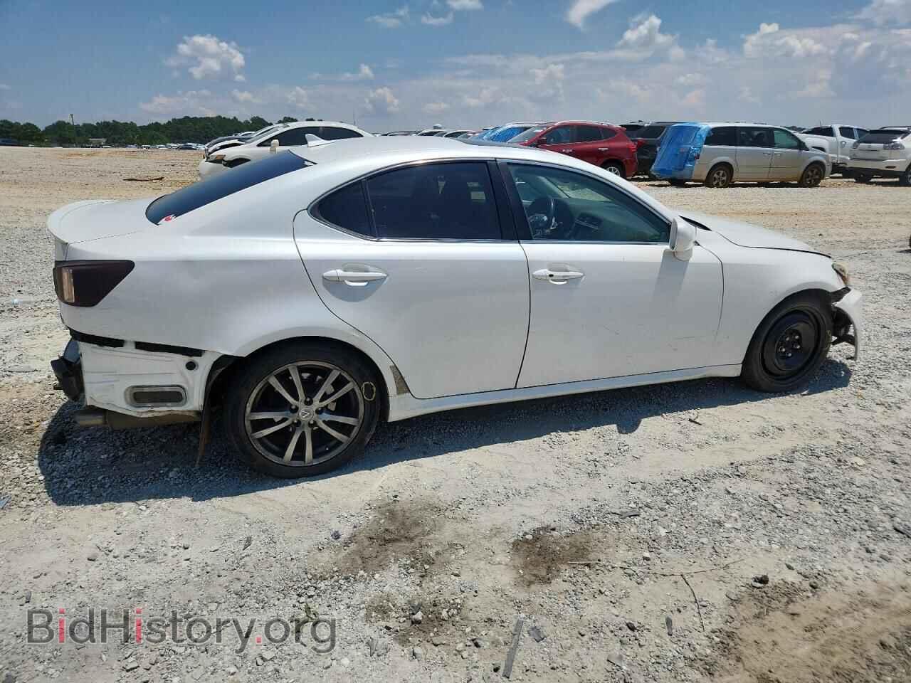 2011 LEXUS IS - VIN: JTHBF5C29B5131031 - Photo 3