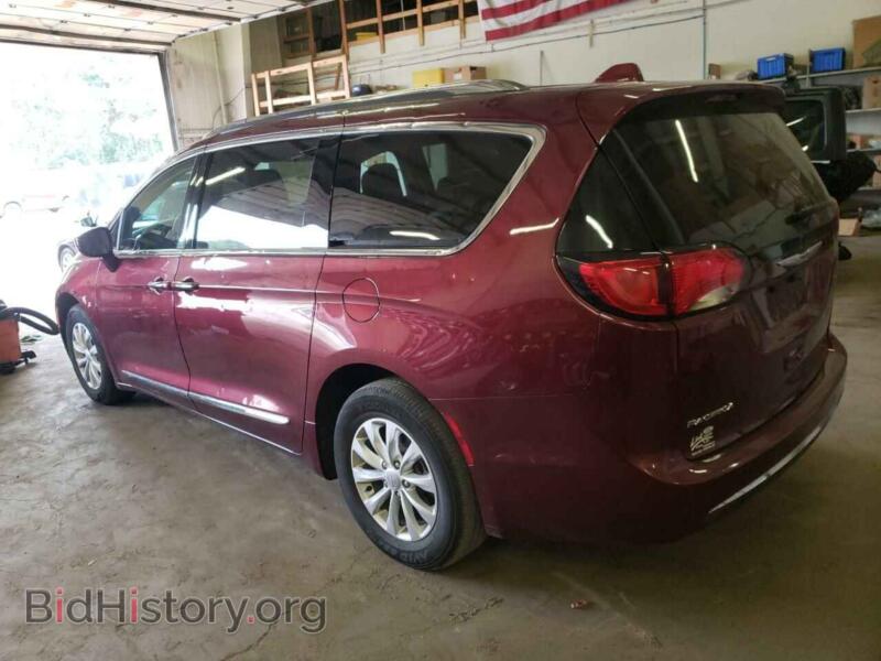 2019 Chrysler PACIFICA (VIN 2C4RC1BG0KR730224) — фото 2 из 13