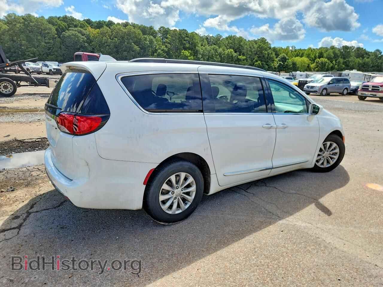 2017 CHRYSLER PACIFICA - VIN: 2C4RC1BG4HR572494 - Photo 3