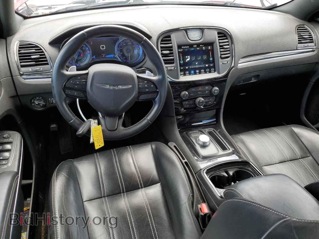 2018 CHRYSLER 300 - VIN: 2C3CCAGG9JH302465 - Фото 8