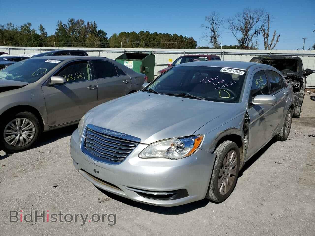 2012 CHRYSLER 200 - VIN: 1C3CCBAB1CN271144 - Фото 2