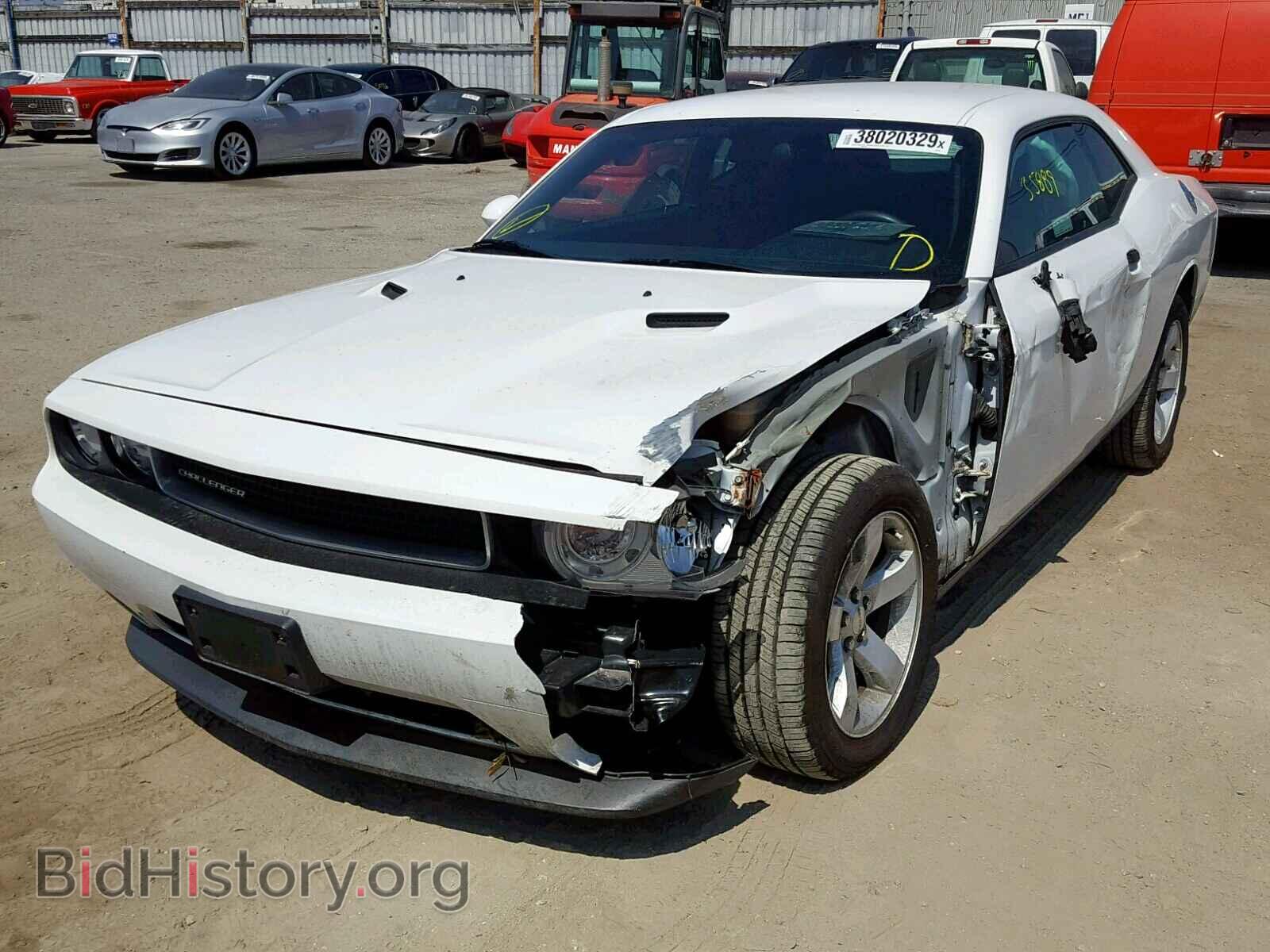 2014 DODGE CHALLENGER - VIN: 2C3CDYAG6EH256243 - Фото 2