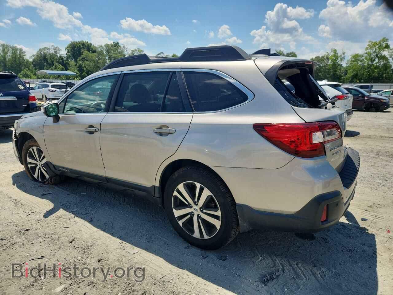 2018 SUBARU OUTBACK - VIN: 4S4BSANC5J3308403 - Фото 2