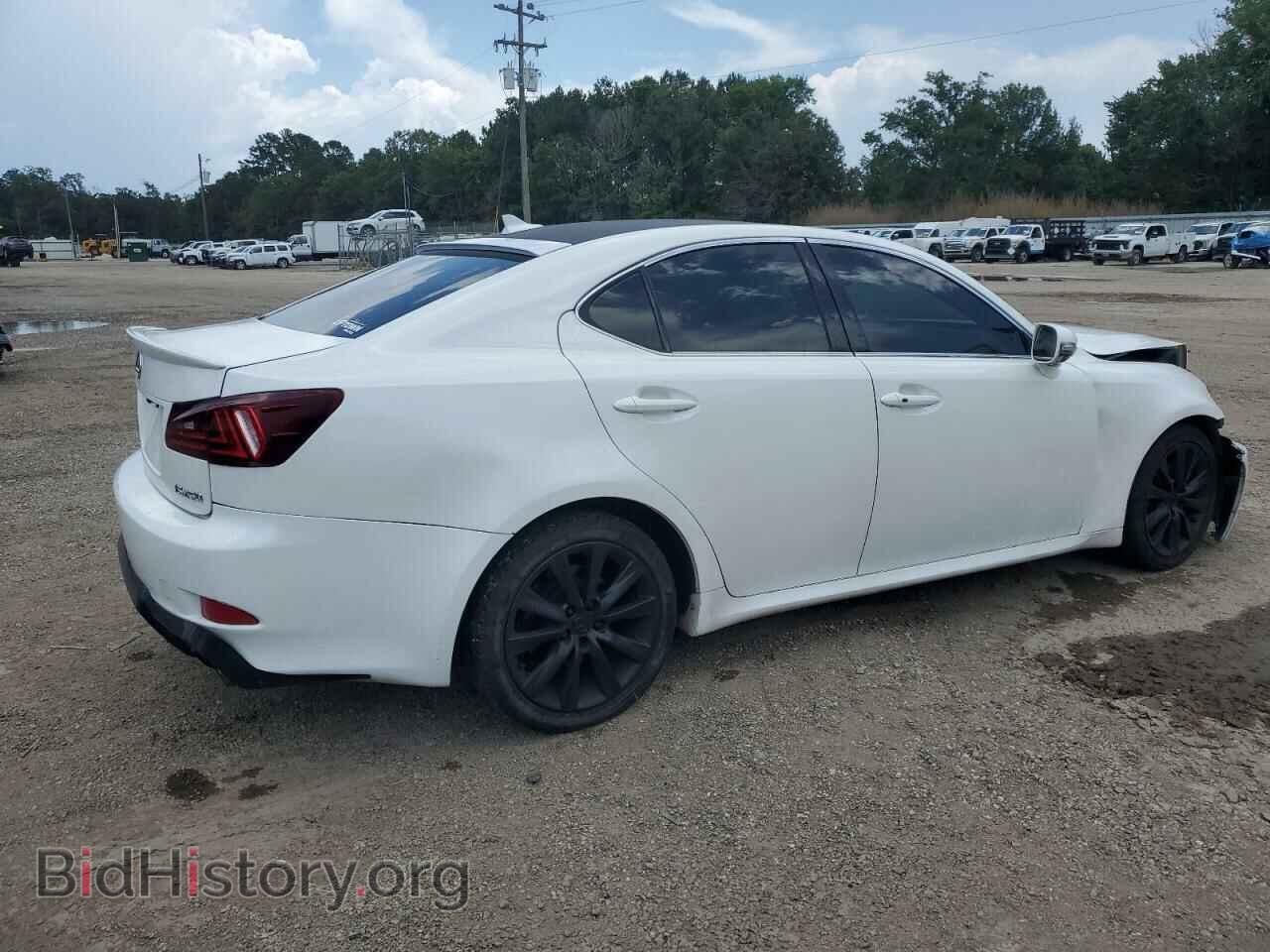 2011 LEXUS IS - VIN: JTHBF5C20B5136540 - Photo 3