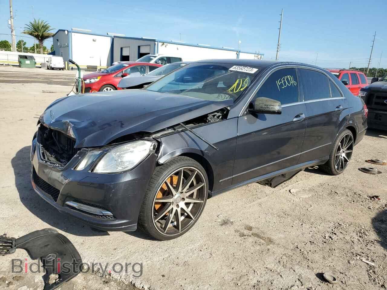 Photo WDDHF5KB4DA768454 - MERCEDES-BENZ E-CLASS 2013