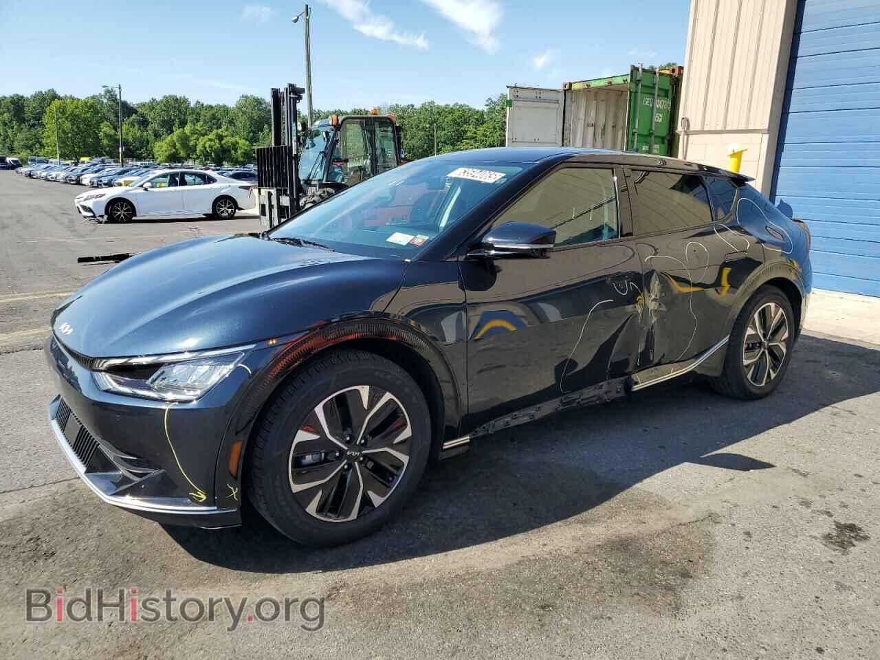 Photo KNDC34LAXP5128002 - KIA EV6 LIGHT 2023