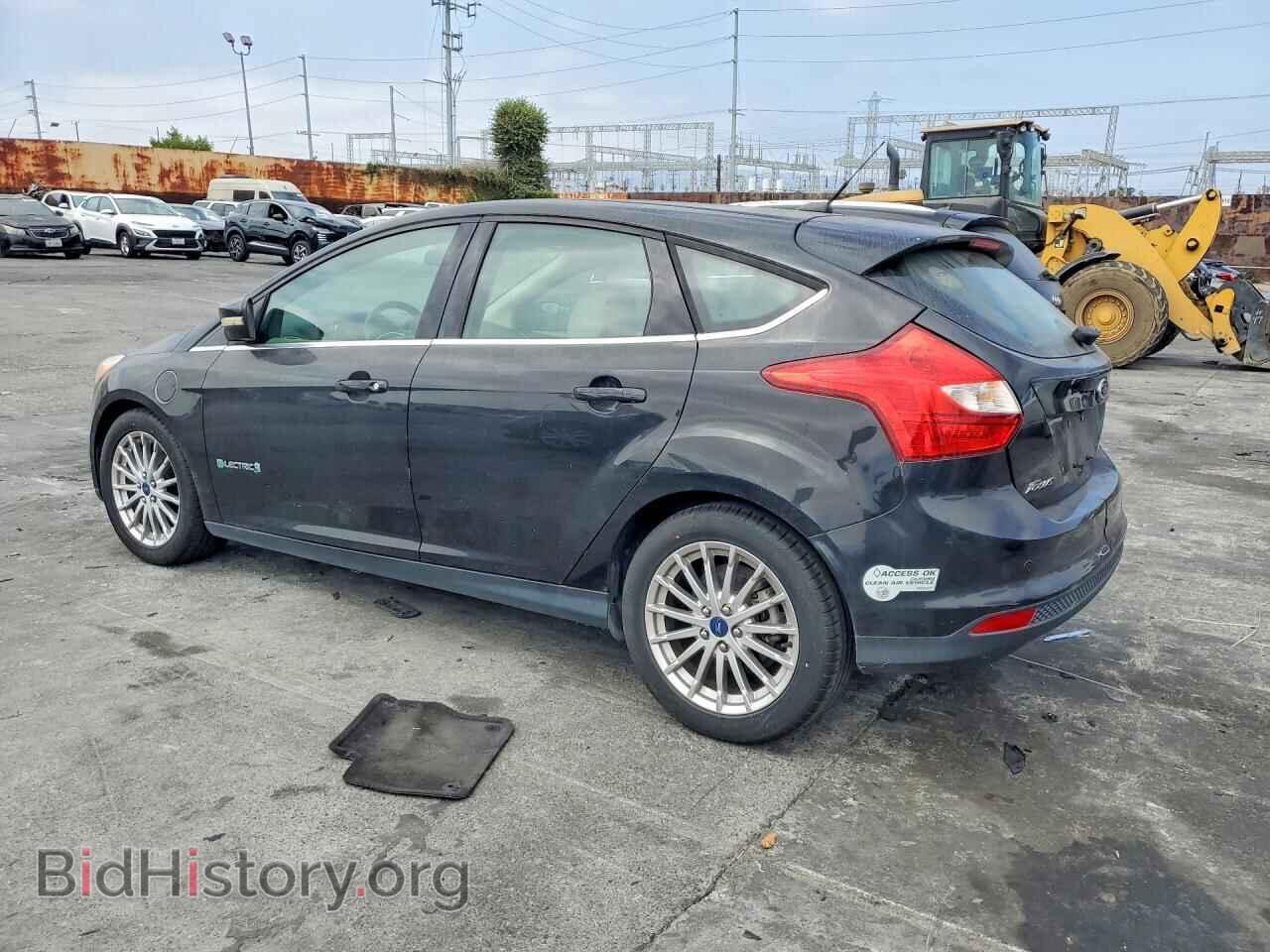 2014 FORD FOCUS - VIN: 1FADP3R41EL111821 - Фото 2