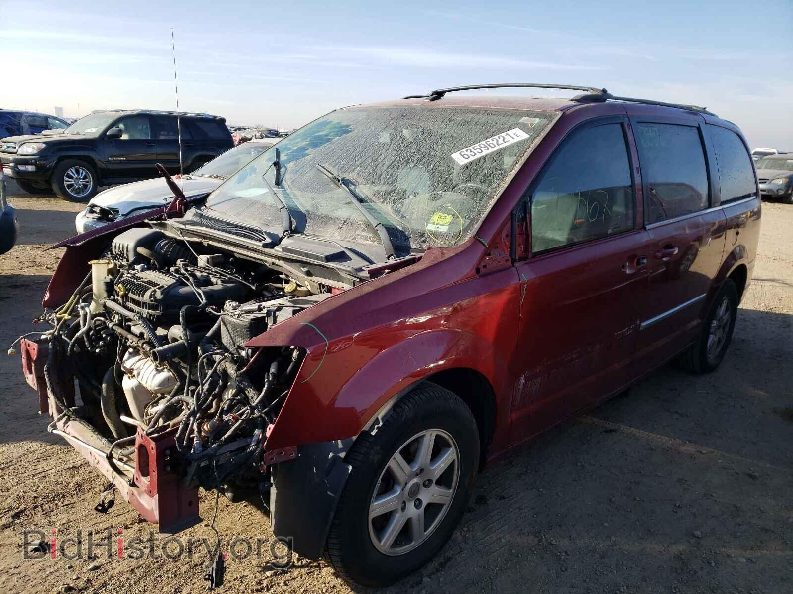 2010 CHRYSLER MINIVAN - VIN: 2A4RR8DX9AR427858 - Фото 2