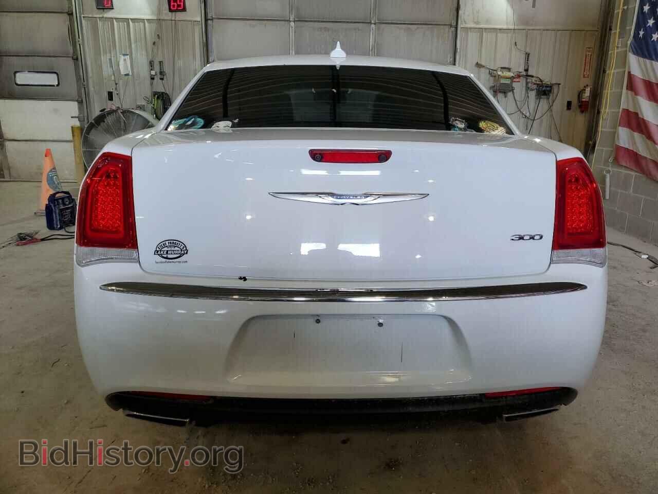 2017 CHRYSLER 300 - VIN: 2C3CCAAG6HH631983 - Фото 6
