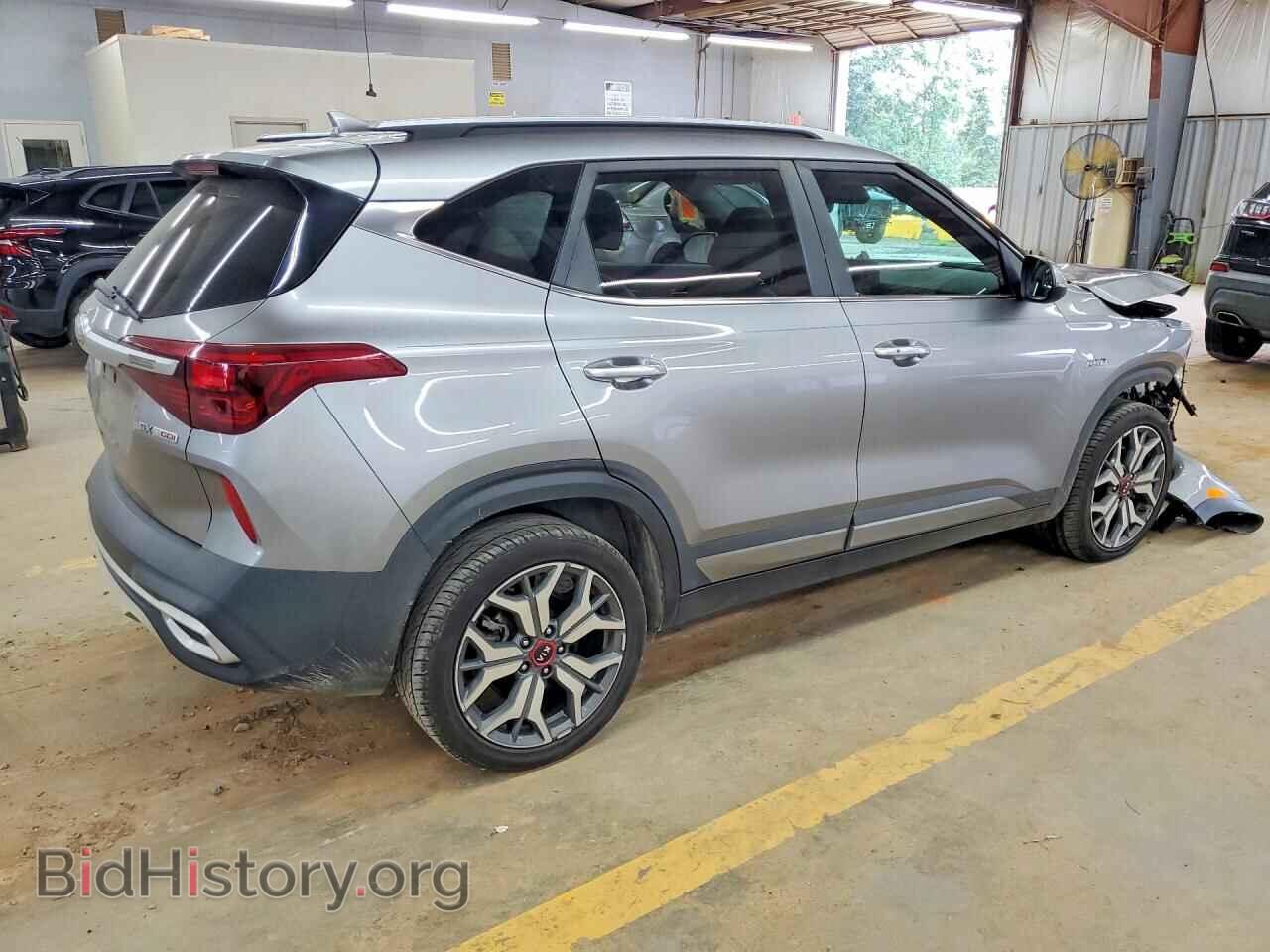 2021 KIA SELTOS - VIN: KNDETCA22M7099657 - Фото 3