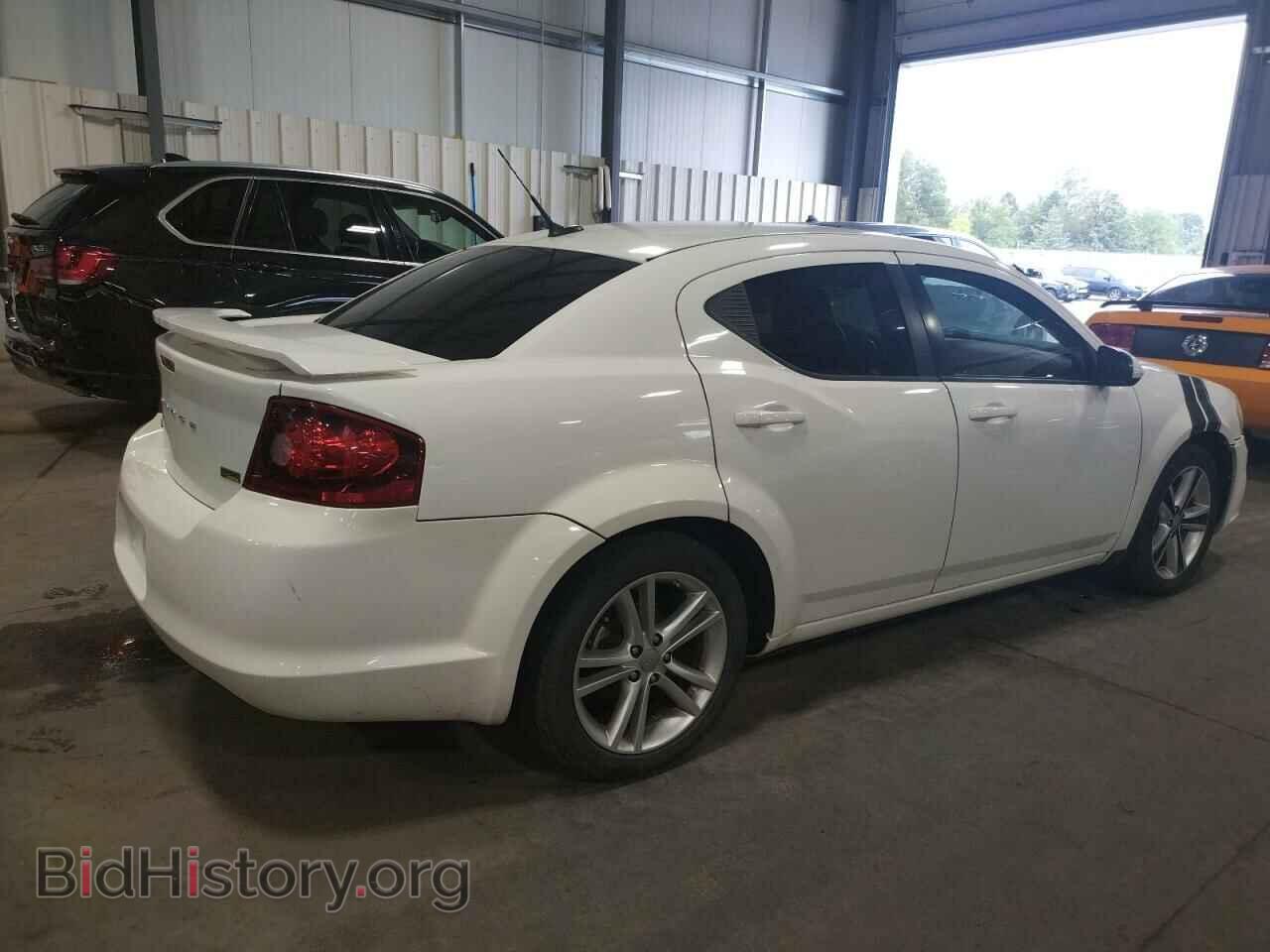 2011 DODGE AVENGER - VIN: 1B3BD1FG2BN510266 - Фото 3