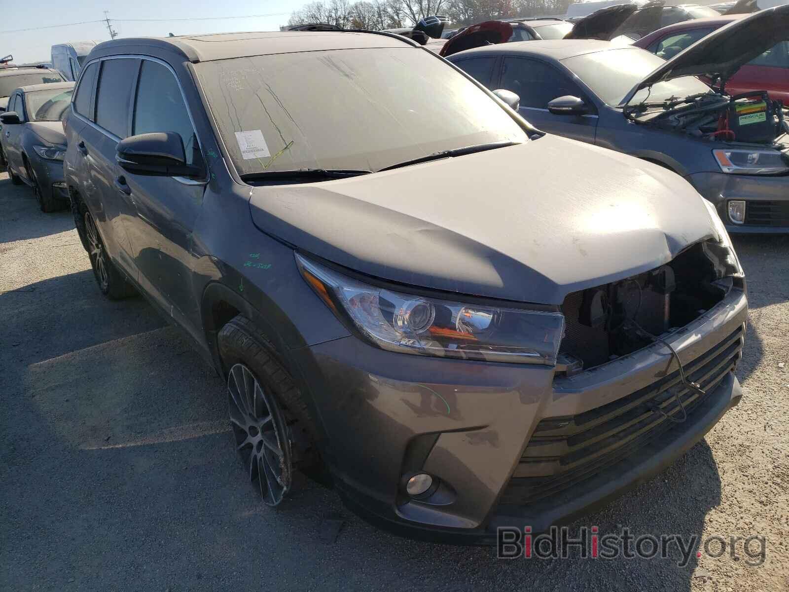 Photo 5TDJZRFH1JS890793 - TOYOTA HIGHLANDER 2018