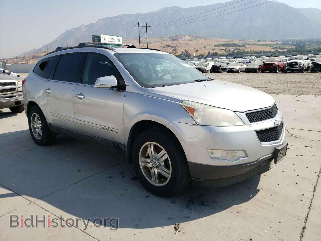 2009 CHEVROLET TRAVERSE - VIN: 1GNEV23D19S139936 - Фото 4